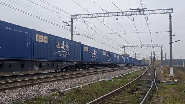 электровоз 2ЭС6-912 "синара" с контейнерным поездом смотреть онлайн