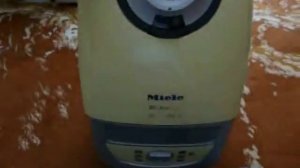MIELE S5310 EcoLine vacuum cleaner