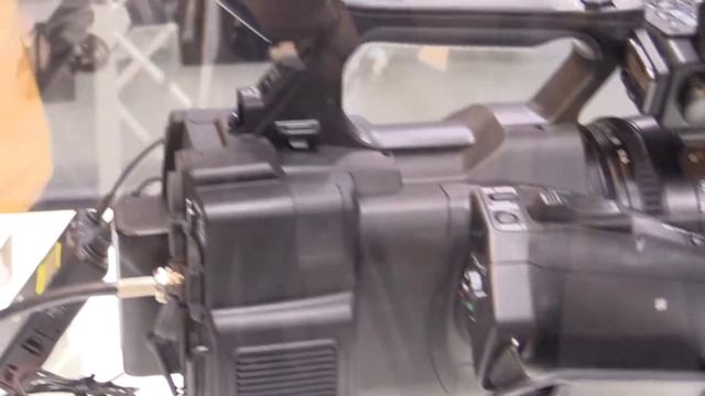 Sony pmw-x180 4k camera, uwp-d11 wireless mic : KOBA 2014 Sketch смотреть онлайн