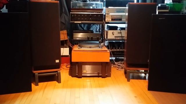 Boston Acoustic A100 speakers Sansui AU-9500 смотреть онлайн