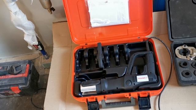 Новый электрический пресс инструмент для монтажа труб смотреть онлайн