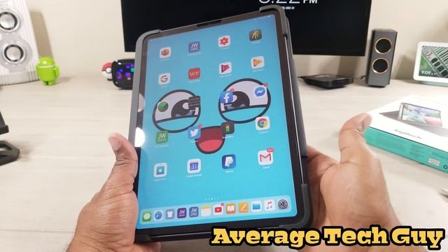 iPad Pro 11" Logitech Slim Folio Pro Keyboard Case Review... смотреть онлайн