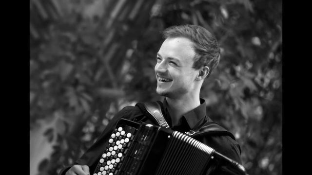 Michael Schwarzenbacher - Astor Piazzolla: Libertango смотреть онлайн