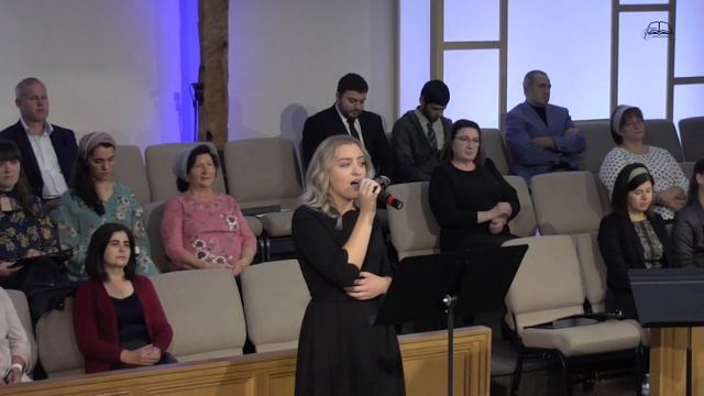 “Утешаюсь Господом” Соло исполняет Марианна Андросова смотреть онлайн