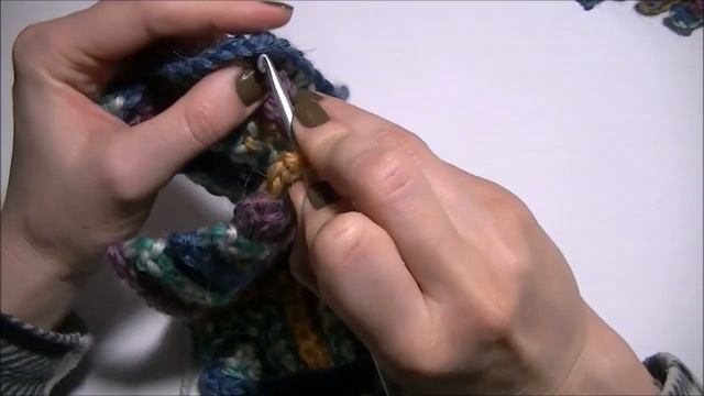 Шапка в стиле пэчворк. Узор - паркет / The hat of granny square/ patchwork hat смотреть онлайн