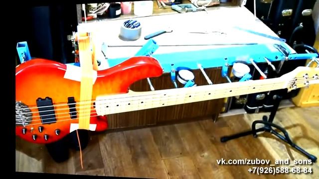 Выравнивание грифа бас-гитары на стапеле смотреть онлайн