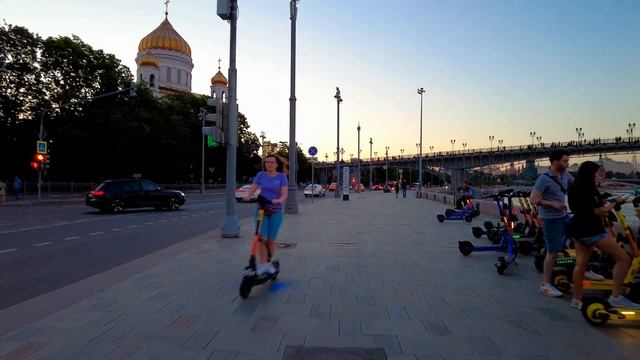 Virtual cycling tour in Moscow and the sounds of the city June 25, 2022 смотреть онлайн