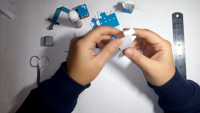 Papercraft. Minecraft. Майнкрафт из бумаги. Алмазный Стив. смотреть онлайн