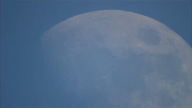 Дневной пролёт МКС на фоне Луны 13 06 2016, в Москве ISS lunar transit смотреть онлайн