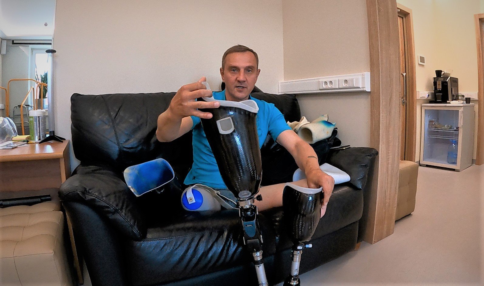 Приемные гильзы для протезов ног / История Александра. смотреть онлайн