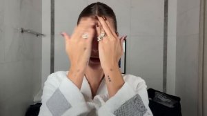 Hailey Bieber's skincare routine for a super glowy complexion | Vogue France