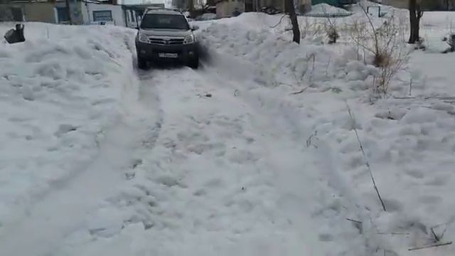 Вот какие дороги в Байнассае. смотреть онлайн
