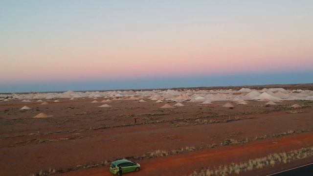 LITTLE HONDA JAZZ FROM MELBOURNE TO ULURU - Touring Australia 2019 смотреть онлайн