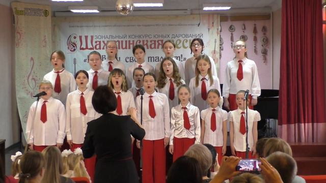 Вокально-хоровой ансамбль «Конфетти» Лучшее в Инте исполнение Gloria Vivaldi смотреть онлайн