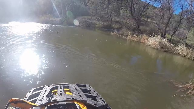 Breaking in the new 2016 Canam Outlander 1000 XT-P смотреть онлайн