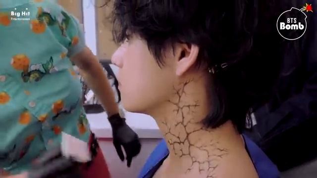 [BANGTAN BOMB] Behind Story of V's Tattoo - BTS (방탄소년단) смотреть онлайн