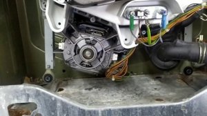 Стиральная машина Бош ремонт амортизаторов ремкомплектом.