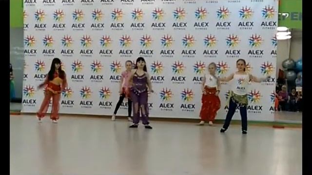 Омск клуб Alex Fitness танец детей смотреть онлайн