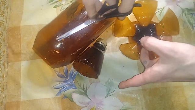 простые цветы из ПЛАСТИКОВЫ БУТЫЛОК смотреть онлайн