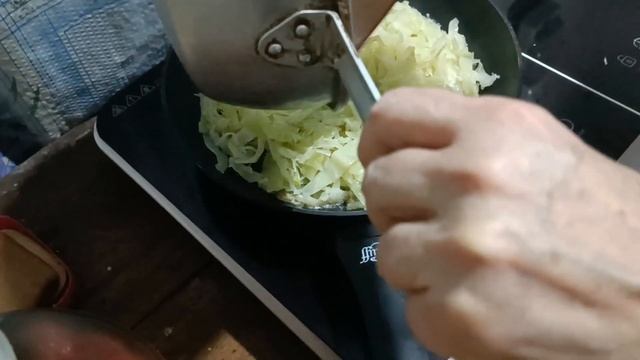 Омлет из капусты и яиц - легкий ужин на скорую руку рецепт из простых продуктов #омлет смотреть онлайн