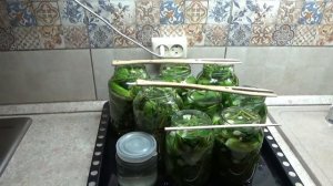 Огурчики лучше бочковых! Соленые огурцы с чесночными стрелками и горчицей. Без уксуса и стерилизаци