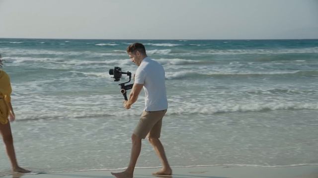 CANON C70 Full Review - A Small But Powerful Beast From Canon!