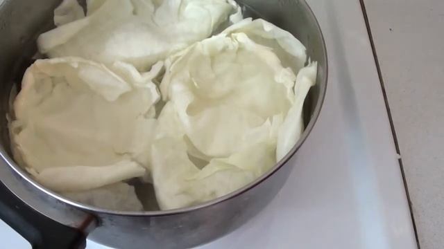 Голубцы с мясом и рисом Вкусные сочные голубцы смотреть онлайн