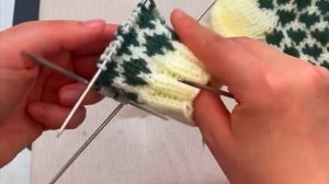 Супер легкий жаккард «Сердечки» #knittingtutorialforbeginners #knittingsocks #вязаныеноски