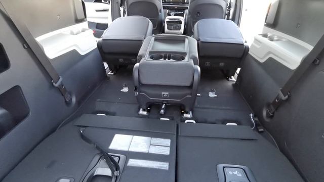 Новый KIA Carnival - комплектация Люкс смотреть онлайн