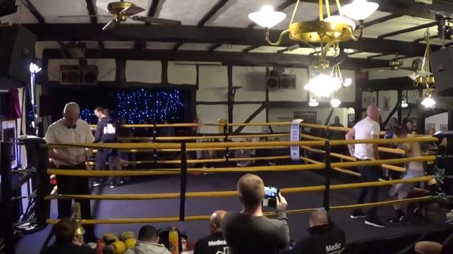 Colin Toohey vs Alec Maddrell 23/04/2016 Liverpool смотреть онлайн