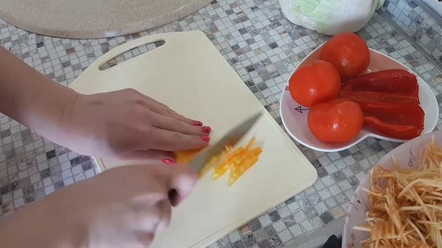 Рецепт Сибирячки.Оригинальный новый салат из пекинской капустой. Невозможно оторваться. смотреть онлайн
