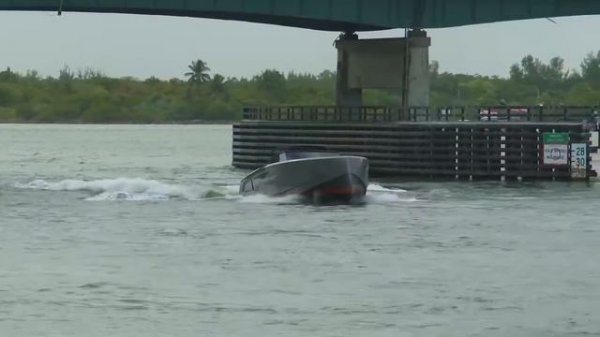 Live at HAULOVER INLET | Haulover boats