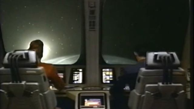 USS Voyager launching its Aeroshuttle смотреть онлайн