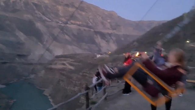 Качели над пропастью. Сулакский каньон смотреть онлайн