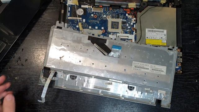Как заменить клавиатуру на ноутбуке Acer V3-571G ? смотреть онлайн