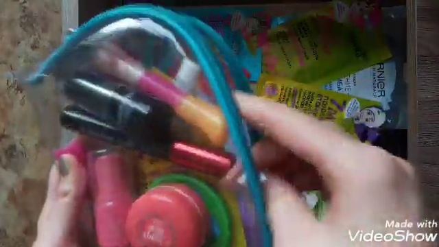 МОЯ КОСМЕТИКА В 13 ЛЕТ/МОЯ КОЛЛЕКЦИЯ КОСМЕТИКИ? смотреть онлайн