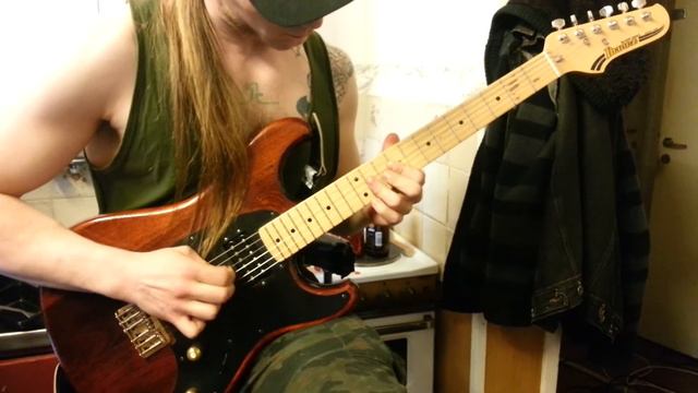 Rock Rock recording with his Ibanez Blazer смотреть онлайн