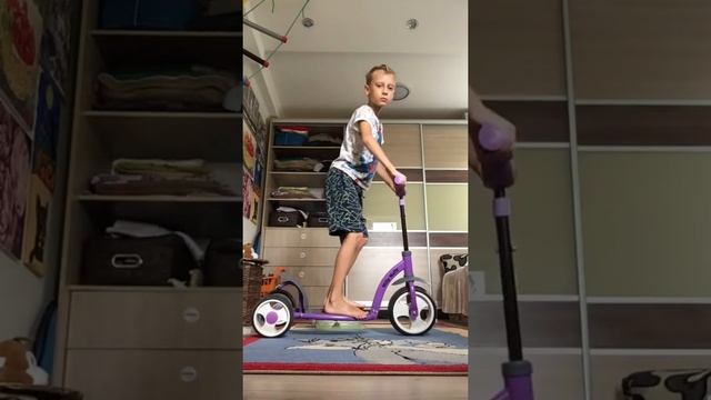 Прыжки на самокате смотреть онлайн