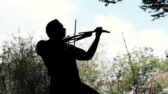 No Man No Cry (Violín & Sax Cover) смотреть онлайн