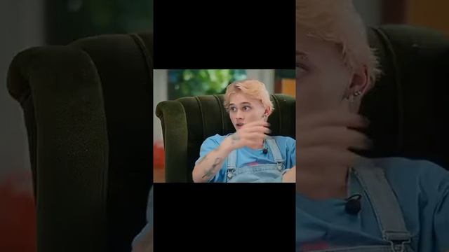Даня Милохин говорит про расставание с Юлей Гаврилиной смотреть онлайн