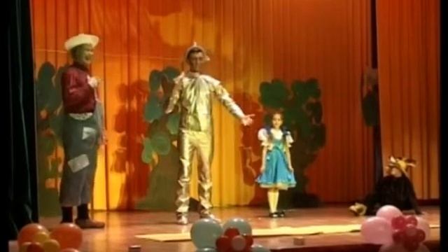 Театральная студия Маски, спектакль "Волшебник Изумрудного города", 2017 год (рук. Г.Салиева) смотреть онлайн