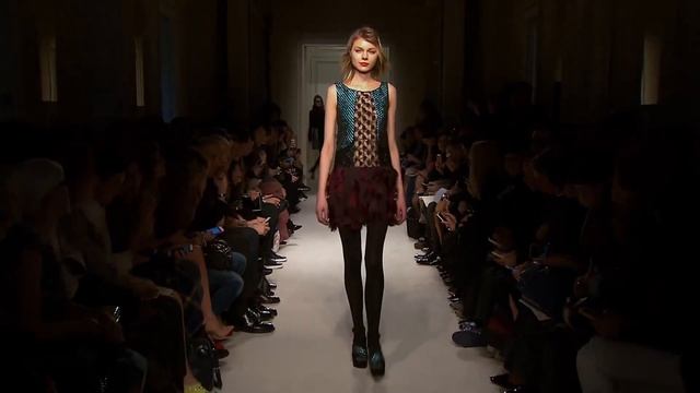 Kristina Ti Fall/Winter 2016/2017 Collection - Milan Fashion Week смотреть онлайн