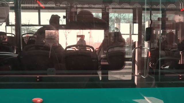 Сильный стих "Не надо бояться трамваев" читает автор Владимир Соколов смотреть онлайн