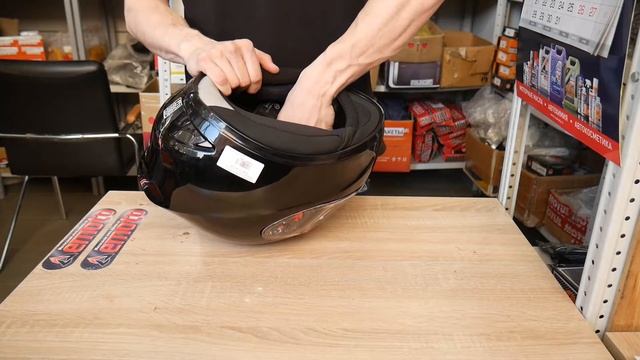 Обзор шлема MT HELMETS REVENGE