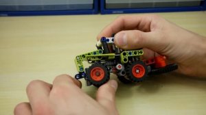 ЛЕГО Техник 42102 клААссный Трактор MINI CLAAS XERION Обзор