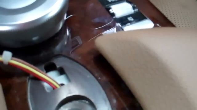 2007 Mercedes S550 Center Wrist Rest Repair Procedure