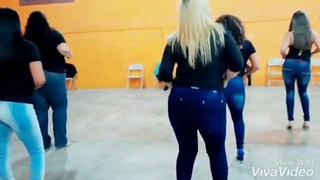 DANCA KIZOMBA ft. STONY..BY ZUMBA CON ERIKA MUÑOZ смотреть онлайн