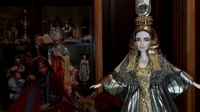 КЛЕОПАТРА ПОЖАЛОВАЛА…. смотреть онлайн