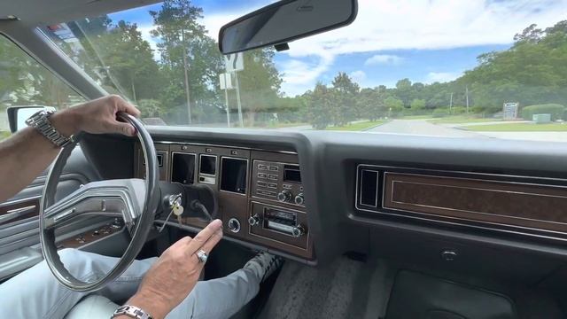 1975 Lincoln Mark IV Driving Video! 460 V8! 4 BBL! 36,000 ORIGINAL MILES смотреть онлайн