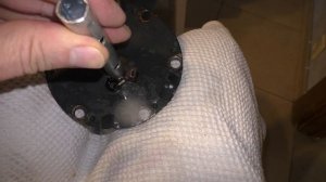 Чистим бойлер самостоятельно - без откручивания труб и без снятия со стены - быстро и просто